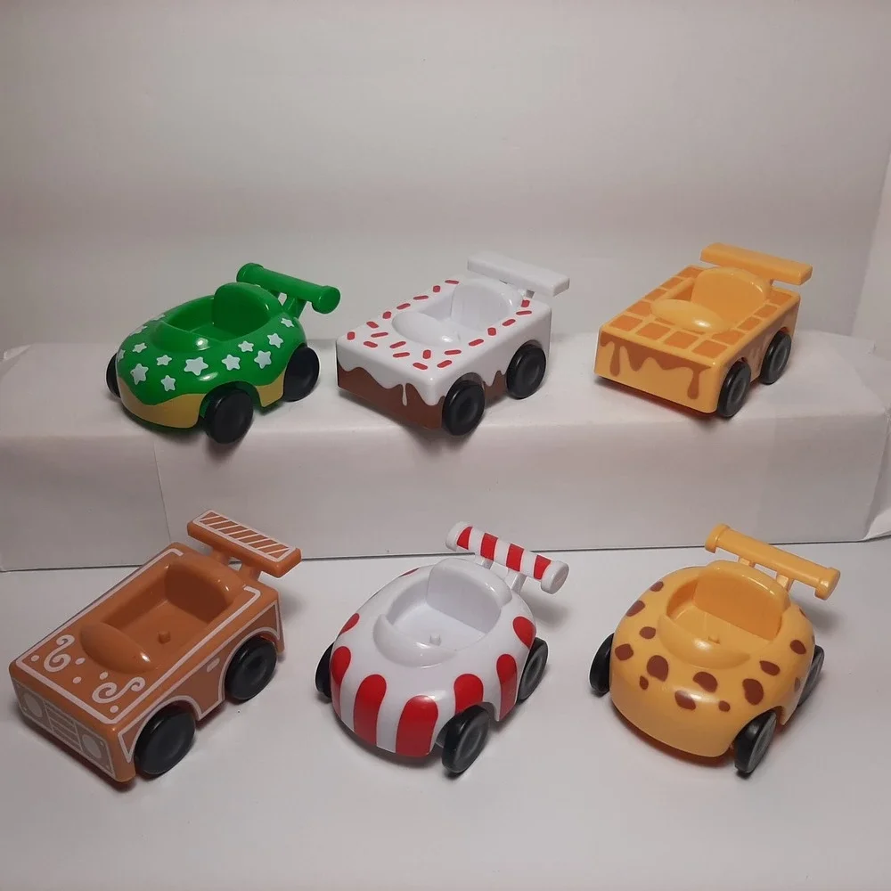 Elf on the Shelf Elf Pets Minis Lot of 17 Pieces Elves Pets Cars Trees